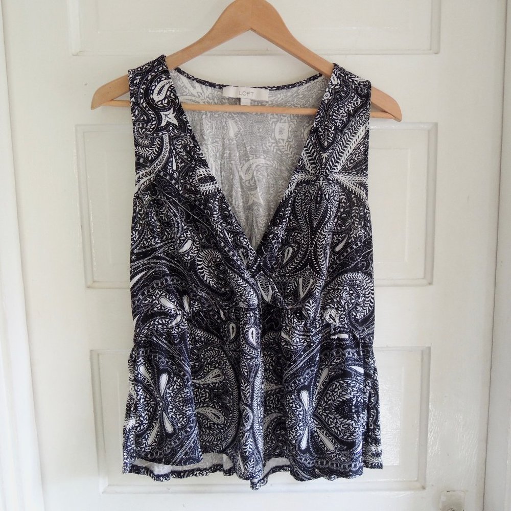 LOFT Black & White Shadow Paisley Surplice Peplum Top S